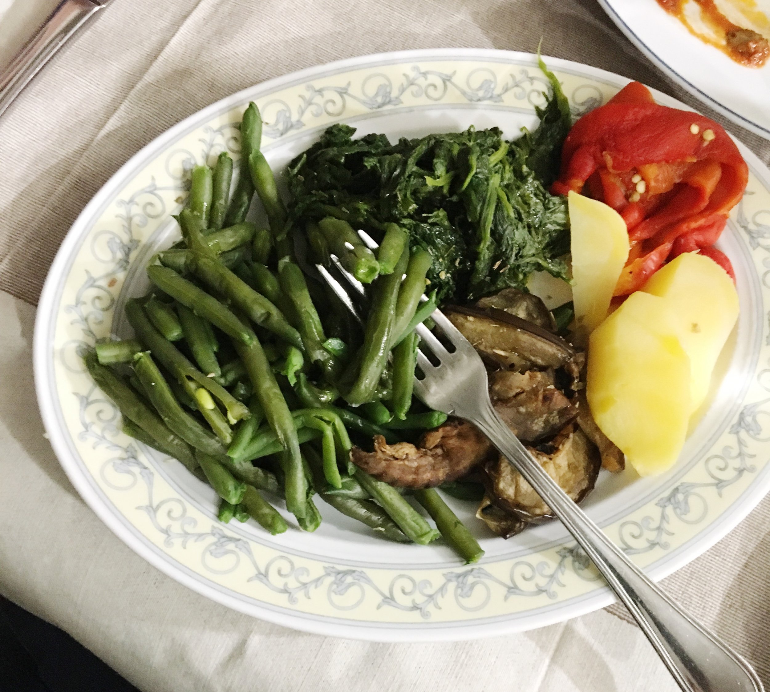 eat healthy and on a budget in italy
